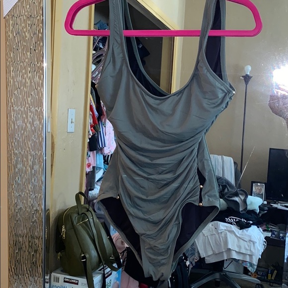 Swimsuit - Picture 1 of 4